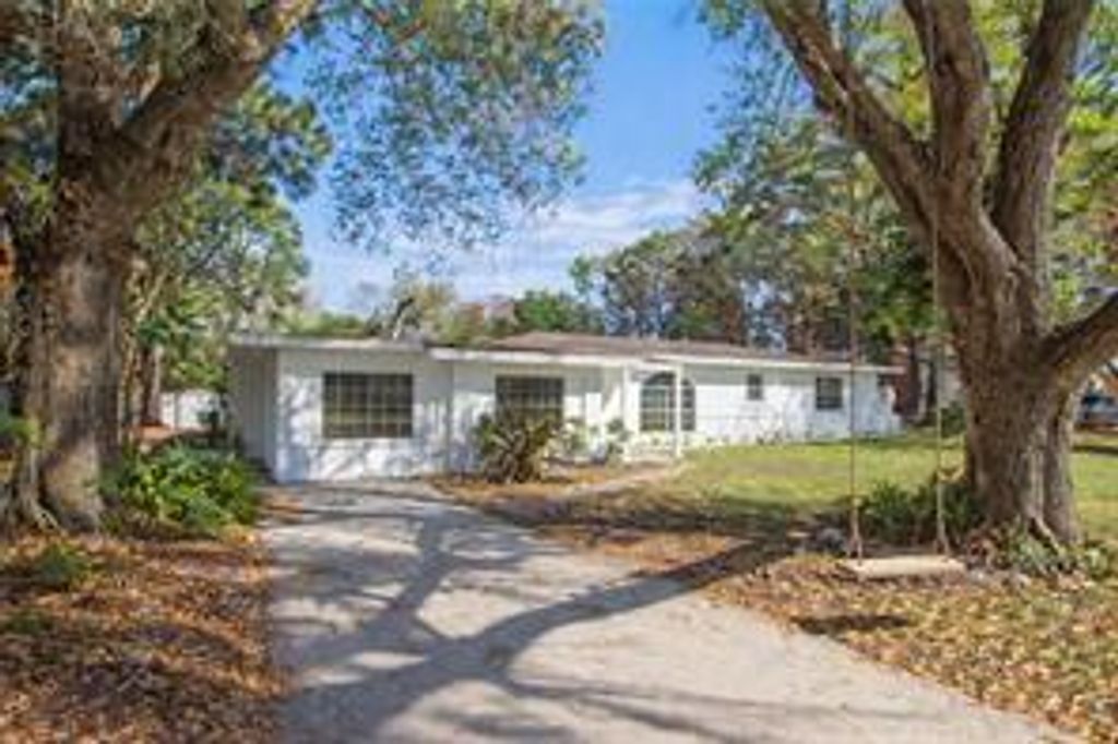 2064 Atlantic Boulevard, Vero Beach, FL 32960