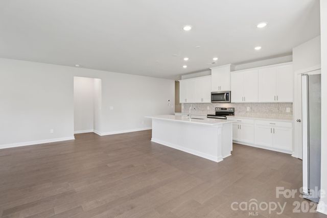 1607 Harper Landing Boulevard, Stanley, NC 28164