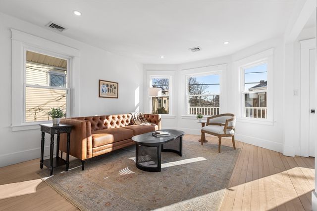 22 Prescott Street 2, Salem, MA 01970