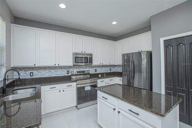 13141 MOSS PARK RIDGE DRIVE, Orlando, FL 32832