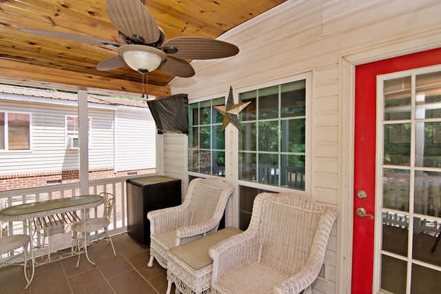 435A Lakewood Drive, Townville, SC 29689