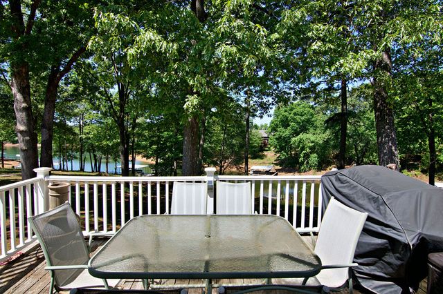 435A Lakewood Drive, Townville, SC 29689