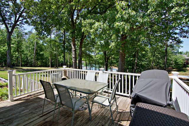 435A Lakewood Drive, Townville, SC 29689