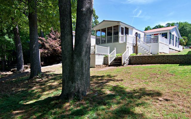 435A Lakewood Drive, Townville, SC 29689