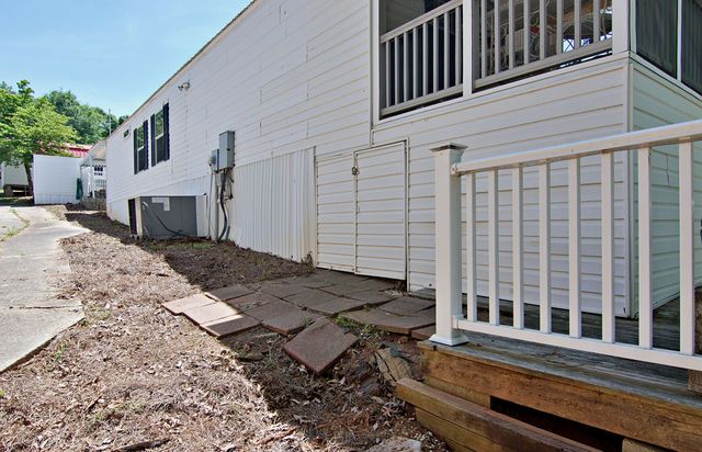 435A Lakewood Drive, Townville, SC 29689