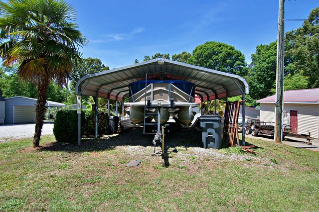 435A Lakewood Drive, Townville, SC 29689
