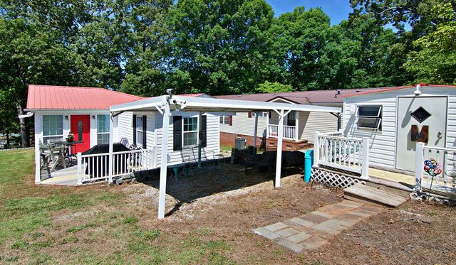 435A Lakewood Drive, Townville, SC 29689