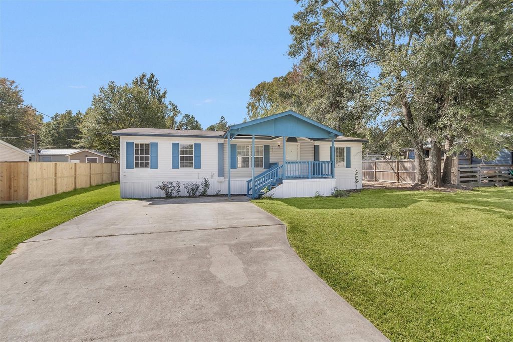9619 Cypress Drive, Willis, TX 77318