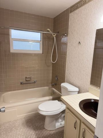 6820 Moonlit dr Drive, Delray Beach, FL 33446