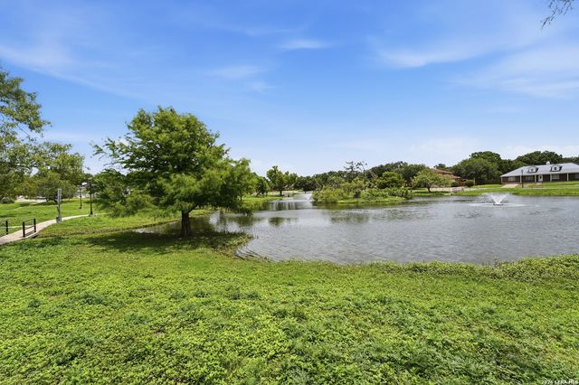 5910 CRESCENT FLS, Windcrest, TX 78239