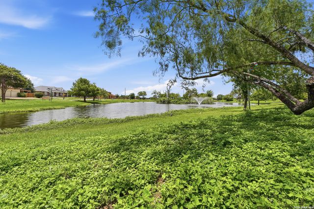 5910 CRESCENT FLS, Windcrest, TX 78239