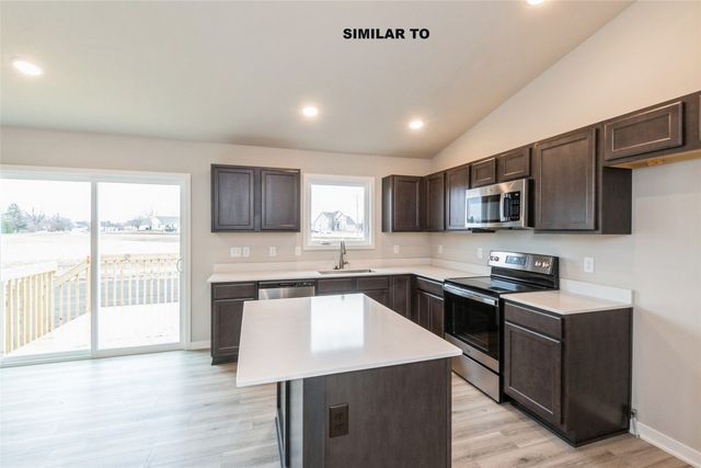 25080 Bluebird Circle, Adel, IA 50003