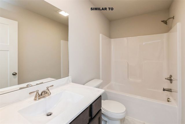 25080 Bluebird Circle, Adel, IA 50003