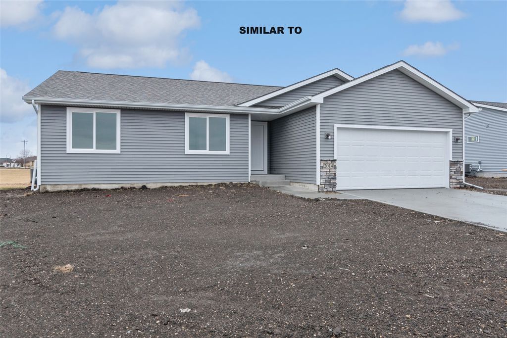 25080 Bluebird Circle, Adel, IA 50003
