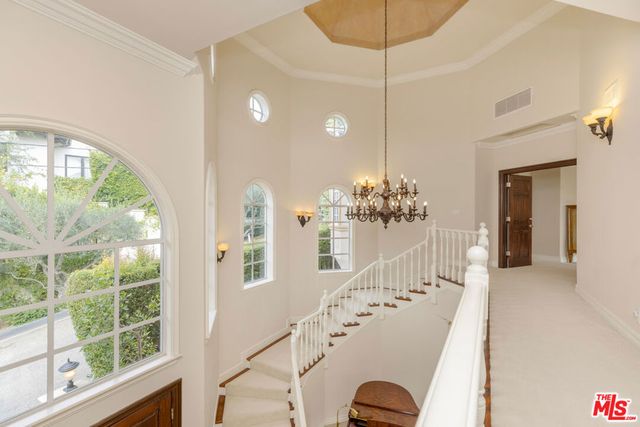 1922 Bel Air Road, Los Angeles, CA 90077