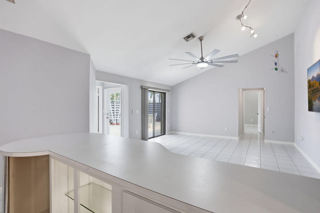 1801 S Us Hwy 1 3a, Jupiter, FL 33477