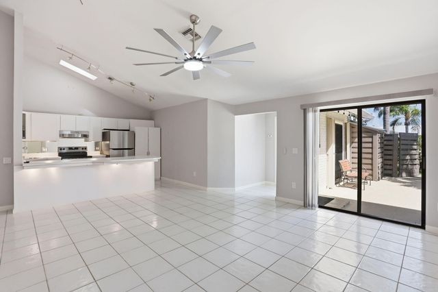 1801 S Us Hwy 1 3a, Jupiter, FL 33477