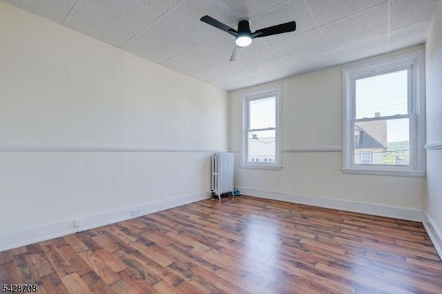 285 Chambers St, Phillipsburg Town, NJ 08865