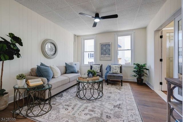 285 Chambers St, Phillipsburg Town, NJ 08865