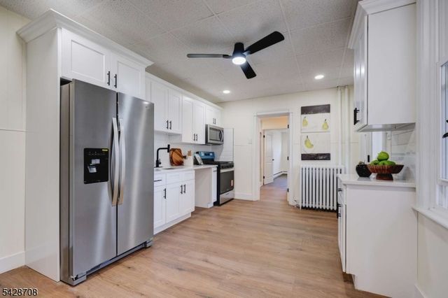 285 Chambers St, Phillipsburg Town, NJ 08865