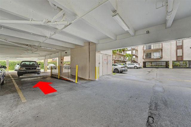 1950 W 54th St 105, Hialeah, FL 33012