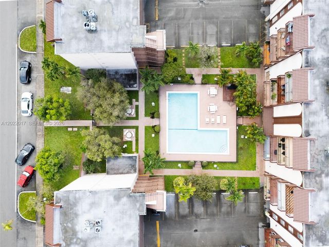 1950 W 54th St 105, Hialeah, FL 33012