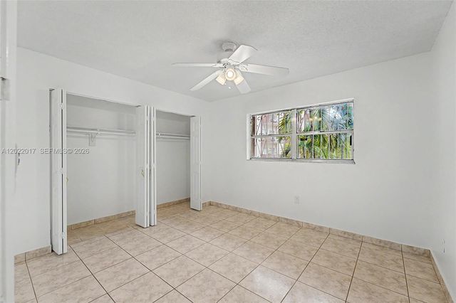 1950 W 54th St 105, Hialeah, FL 33012