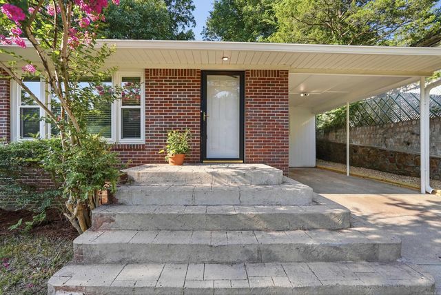 97 Indian Trail, Little Rock, AR 72207