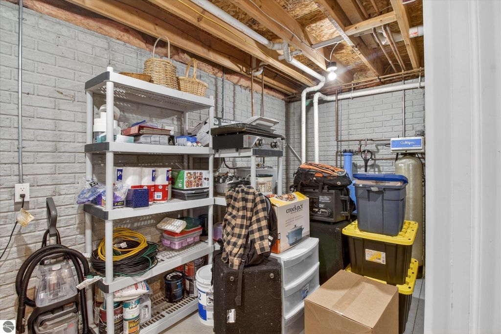 Image 32 of property listing at 740 N Rolland Road, Weidman, MI 48893