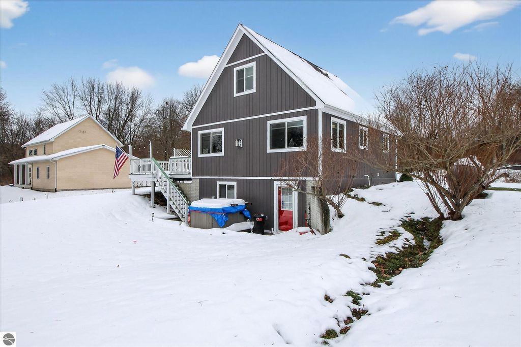 Image 36 of property listing at 740 N Rolland Road, Weidman, MI 48893