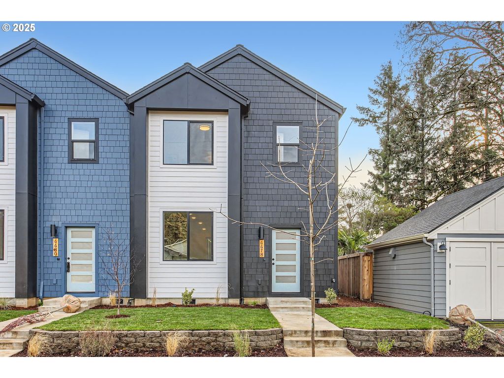 6678 Se CLINTON St, Portland, OR 97206