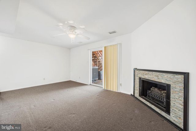 889 NEW LONDON HARBOUR, Pasadena, MD 21122