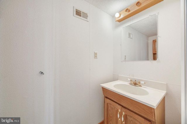 889 NEW LONDON HARBOUR, Pasadena, MD 21122