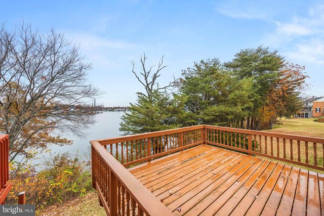 889 NEW LONDON HARBOUR, Pasadena, MD 21122