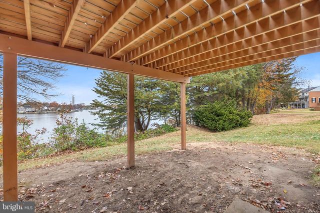 889 NEW LONDON HARBOUR, Pasadena, MD 21122