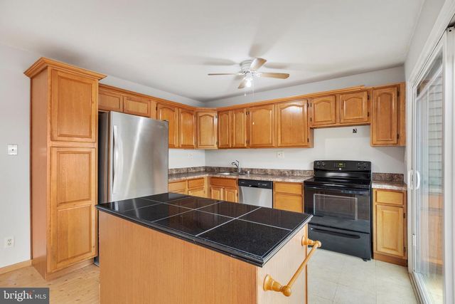 889 NEW LONDON HARBOUR, Pasadena, MD 21122