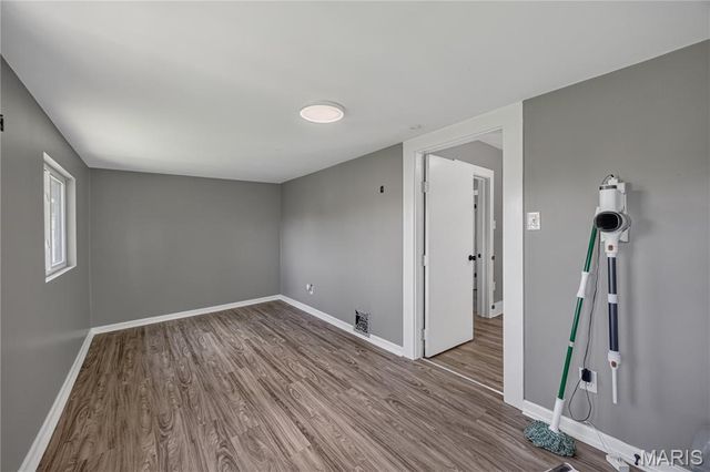 4352 Chippewa Street, St Louis, MO 63116