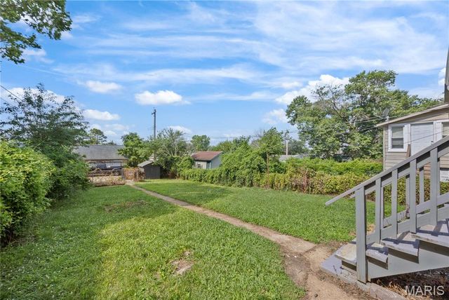 4352 Chippewa Street, St Louis, MO 63116