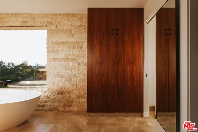 29660 Harvester Road, Malibu, CA 90265