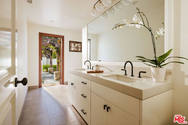 29660 Harvester Road, Malibu, CA 90265