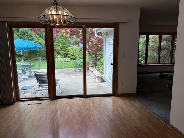 8232 Cooper ROAD, Kenosha, WI 53142