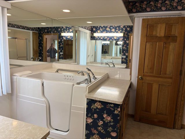 8232 Cooper ROAD, Kenosha, WI 53142