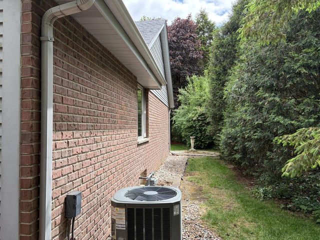 8232 Cooper ROAD, Kenosha, WI 53142