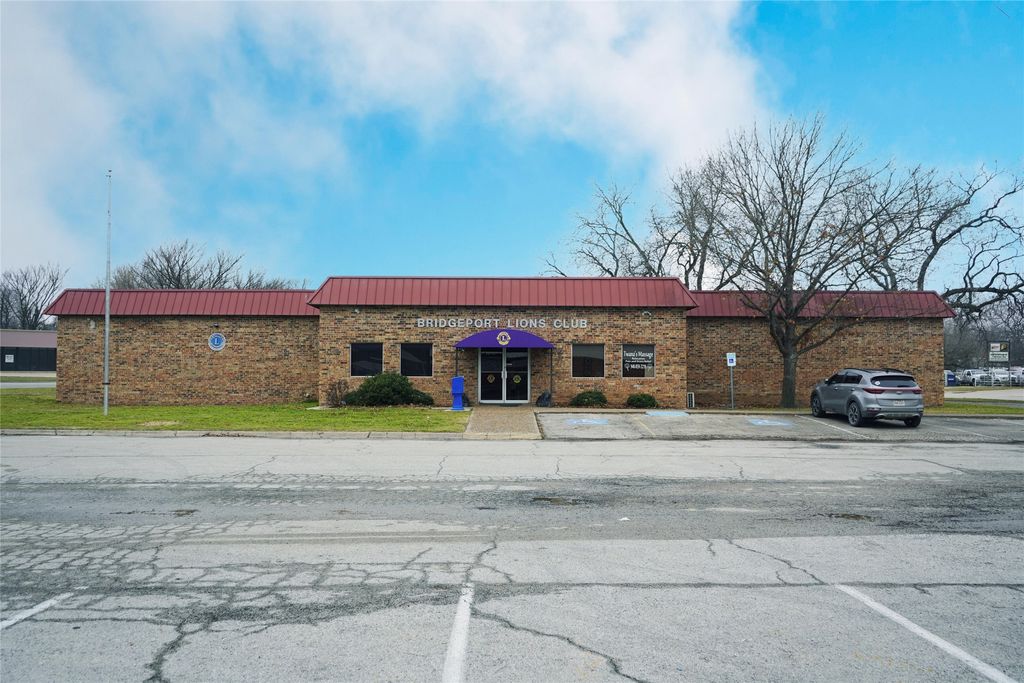 1107 8th Street B, Bridgeport, TX 76426