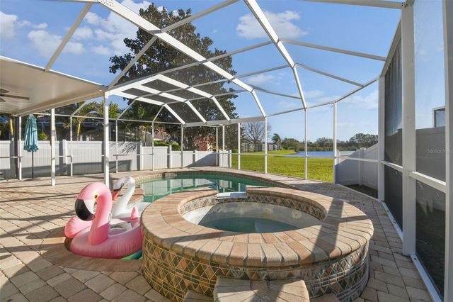 18034 LAKE REFLECTIONS BOULEVARD, Lutz, FL 33558