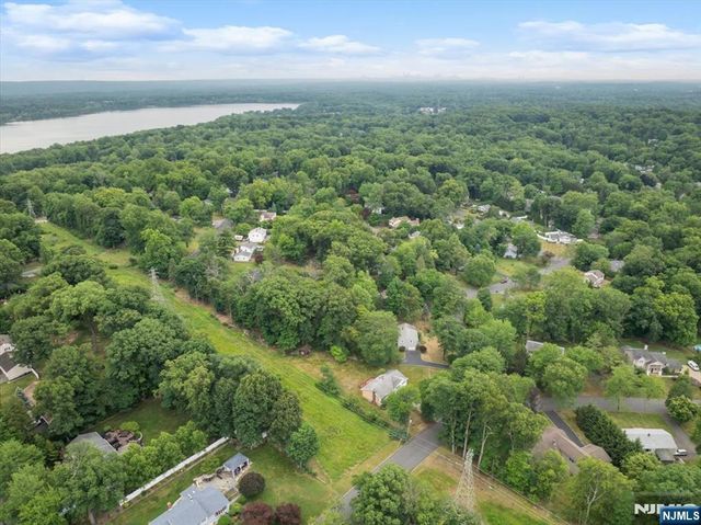 641 Antrim Road, River Vale, NJ 07675