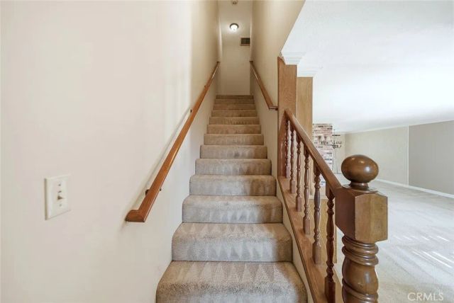 9512 Via Venezia, Burbank, CA 91504