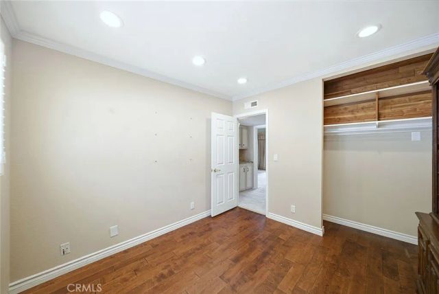 9512 Via Venezia, Burbank, CA 91504