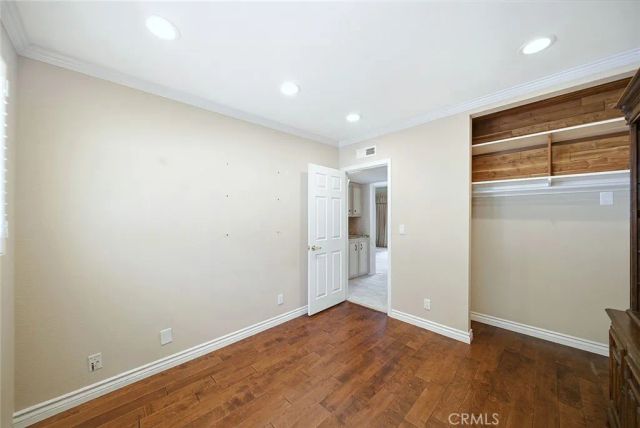 9512 Via Venezia, Burbank, CA 91504