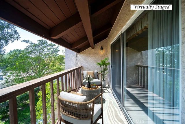 9512 Via Venezia, Burbank, CA 91504